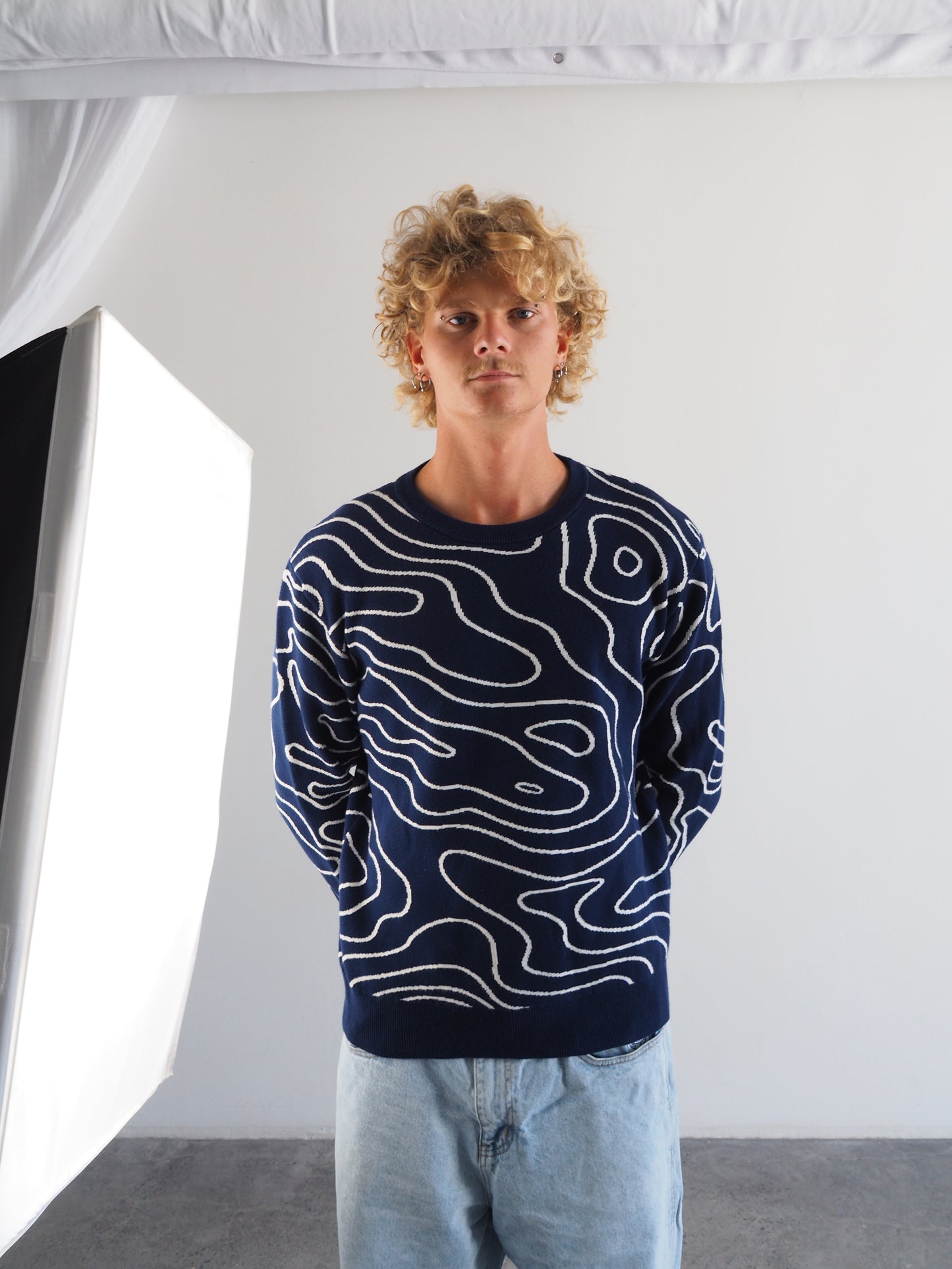 VOYAGER SWEATER "BLUE"