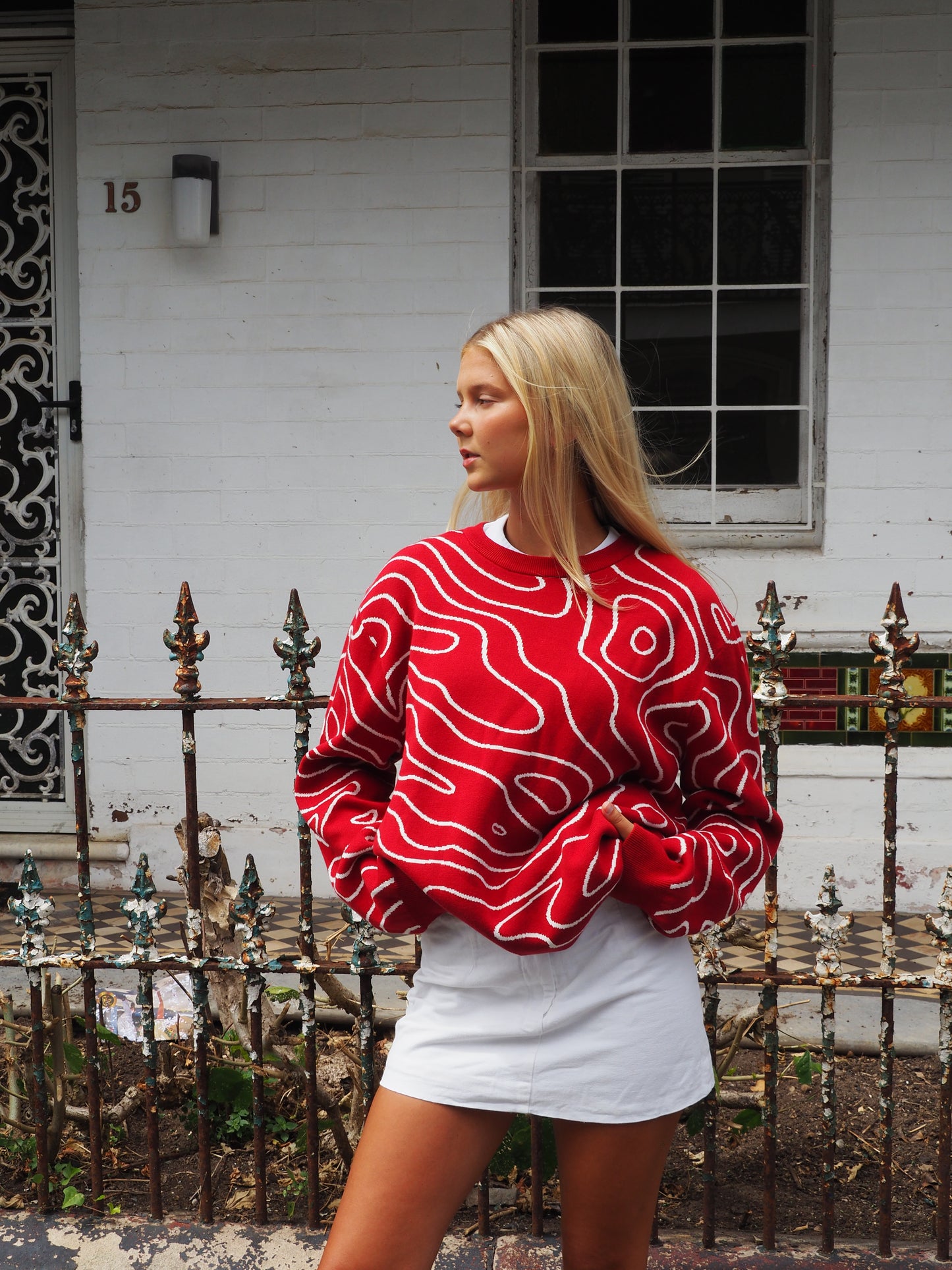 VOYAGER SWEATER - RED