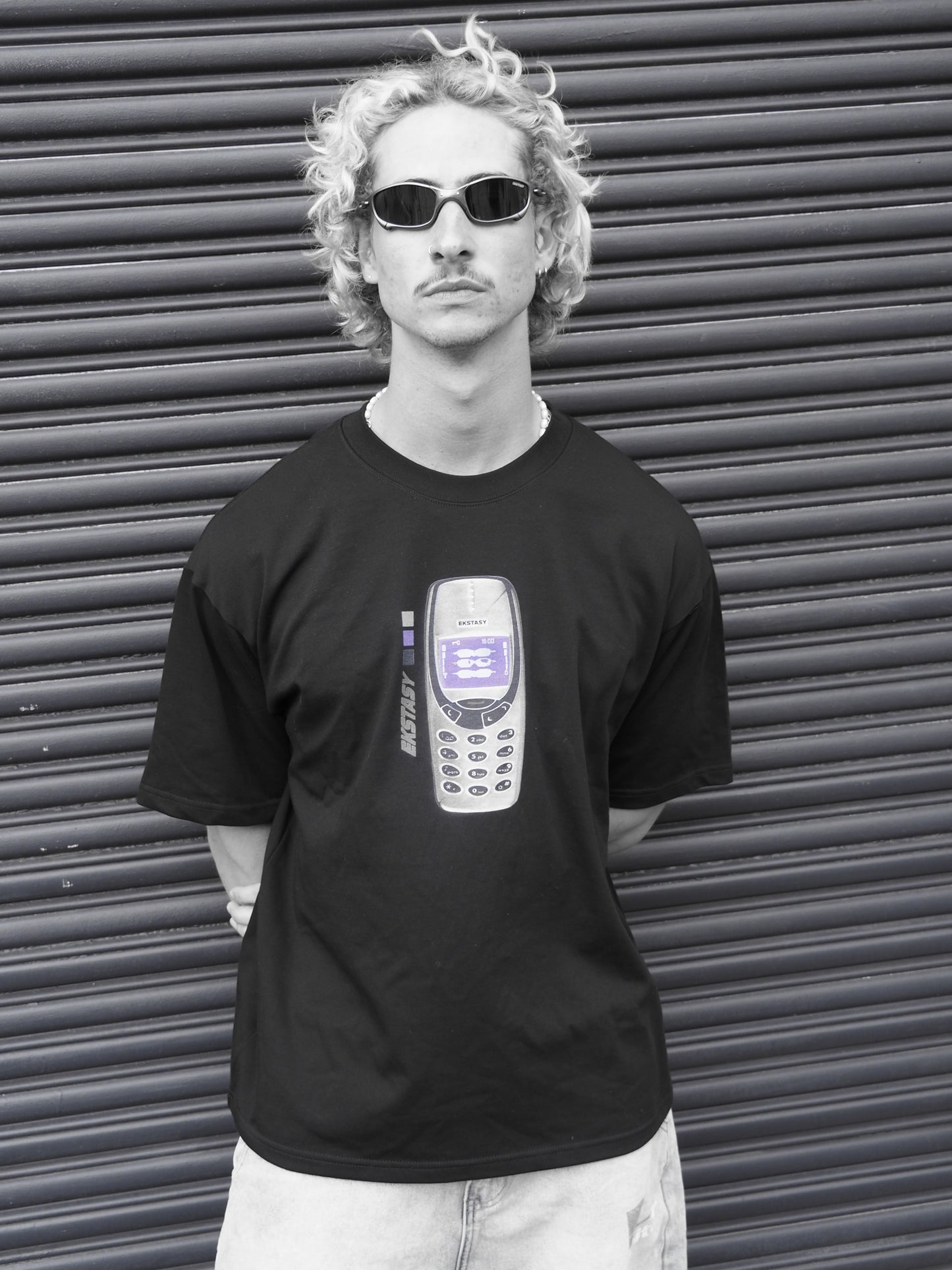 Y2K BRICK Tee - in BLACK