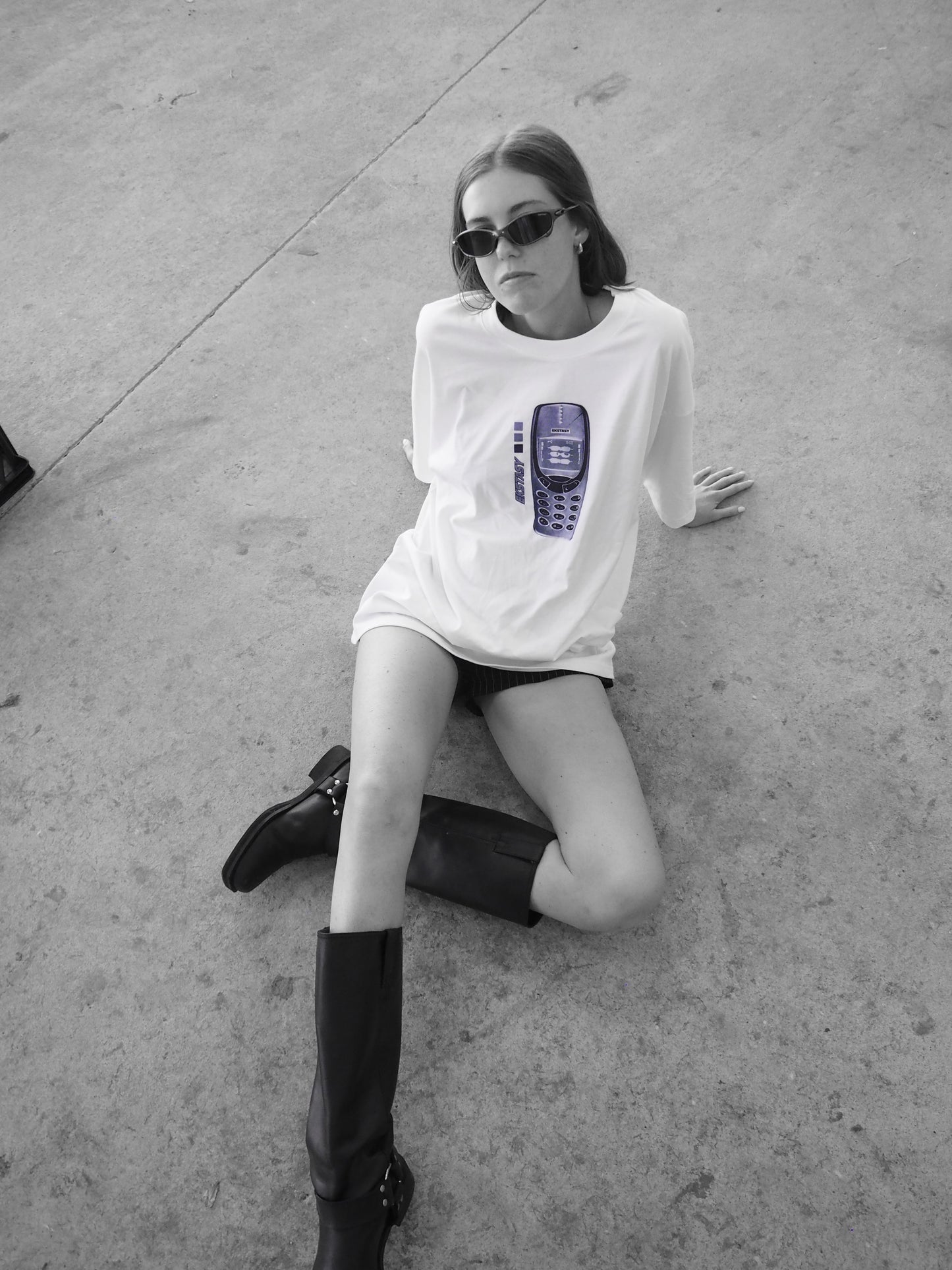 Y2K BRICK Tee - in WHITE